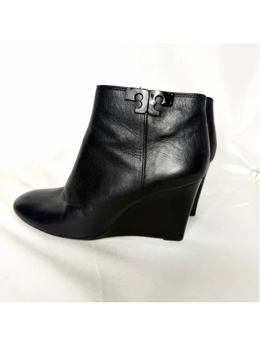 Women's Tory Burch Lowell Black Leather Wedge Ankle Boots Size 9.5